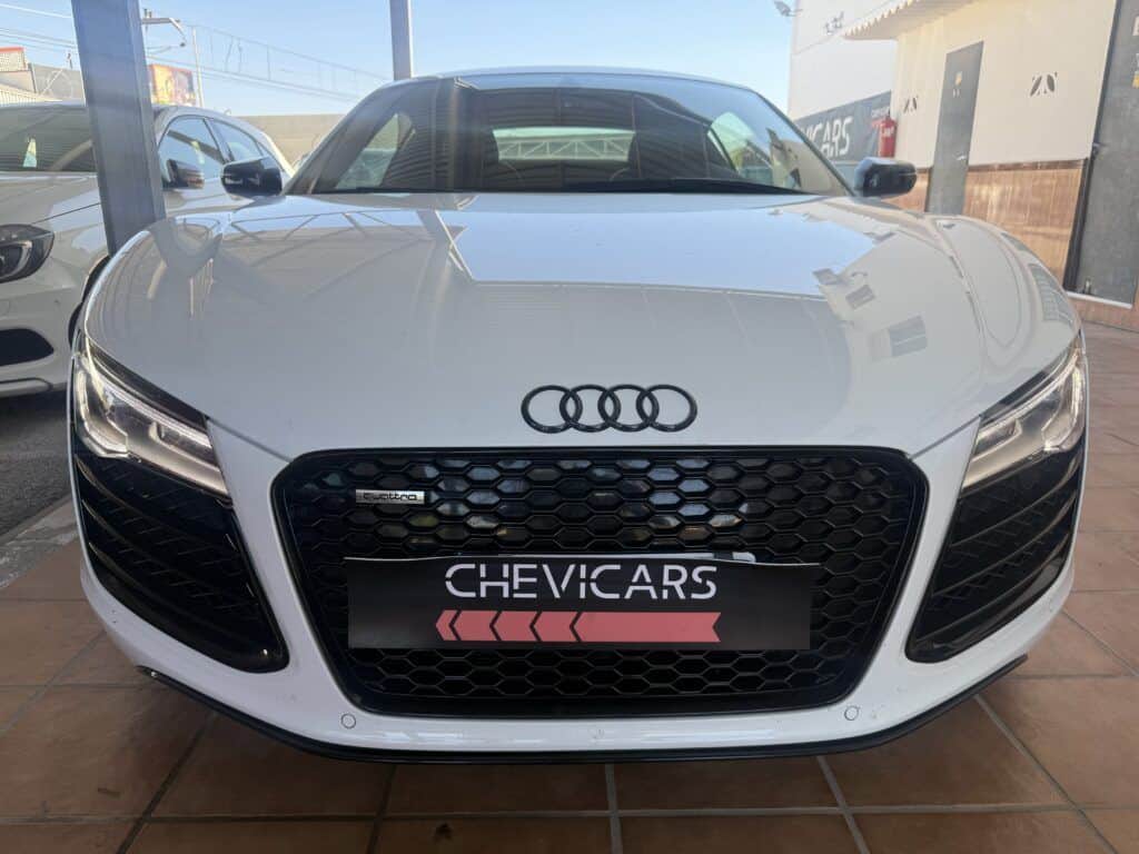 Frontal deportivo del Audi R8 en venta en Chevicars