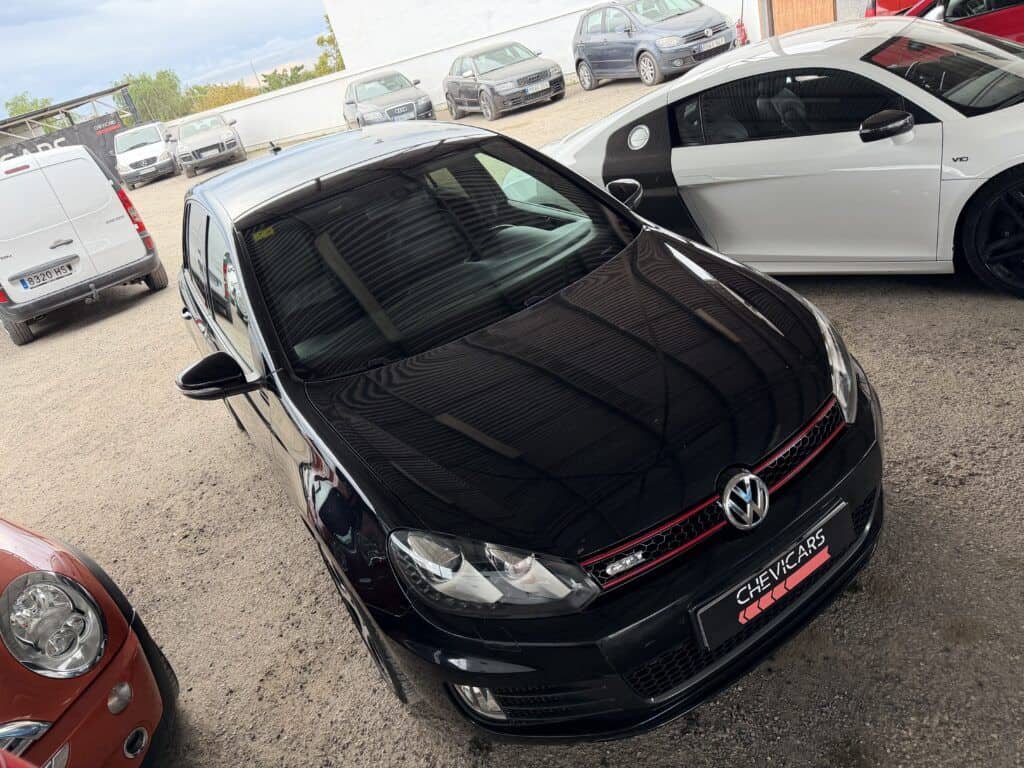 Volkswagen Golf GTI segunda mano negro en Chevicars Benaguasil