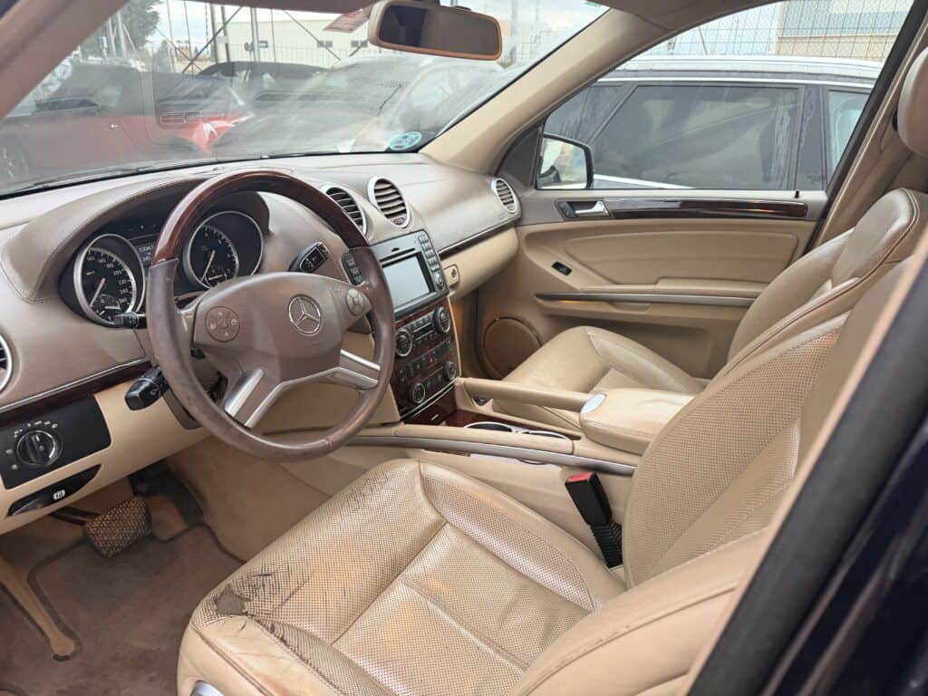 Interior Mercedes-Benz GL 2012 segunda mano asientos delanteros