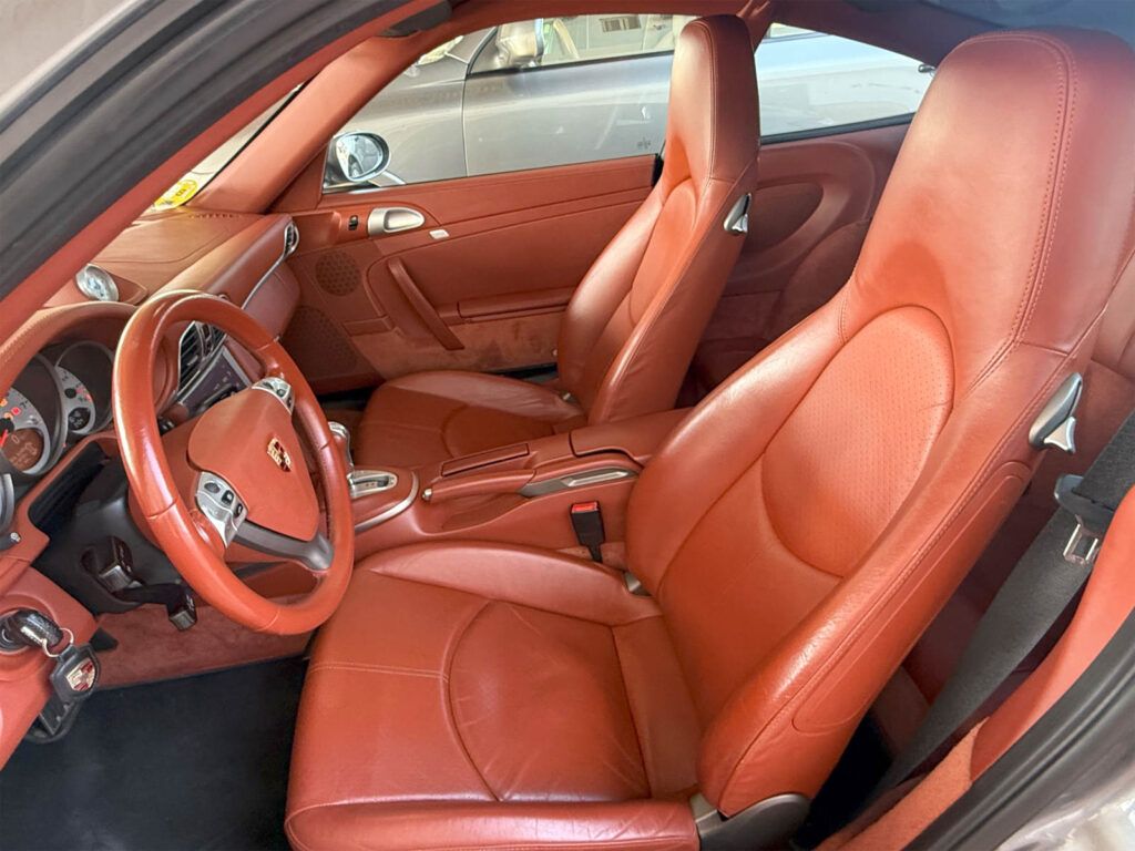 asientos porsche 911 carrera s coches deportivos segunda mano Chevicars interior cuero