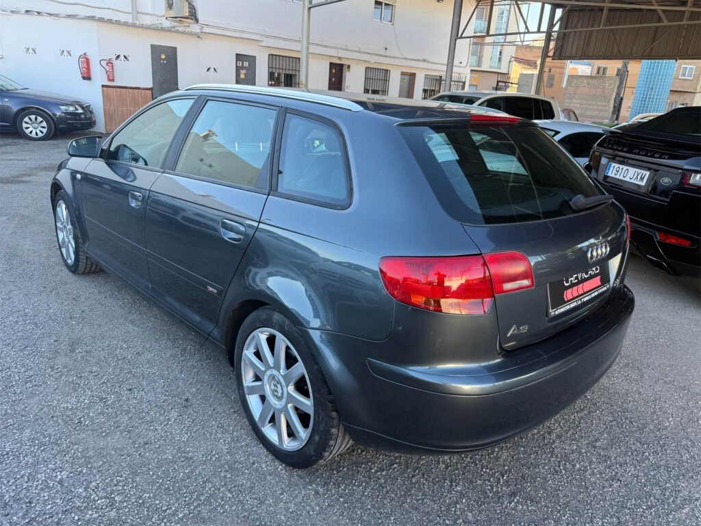 Audi A3 2007 segunda mano gris lateral derecho en Chevicars