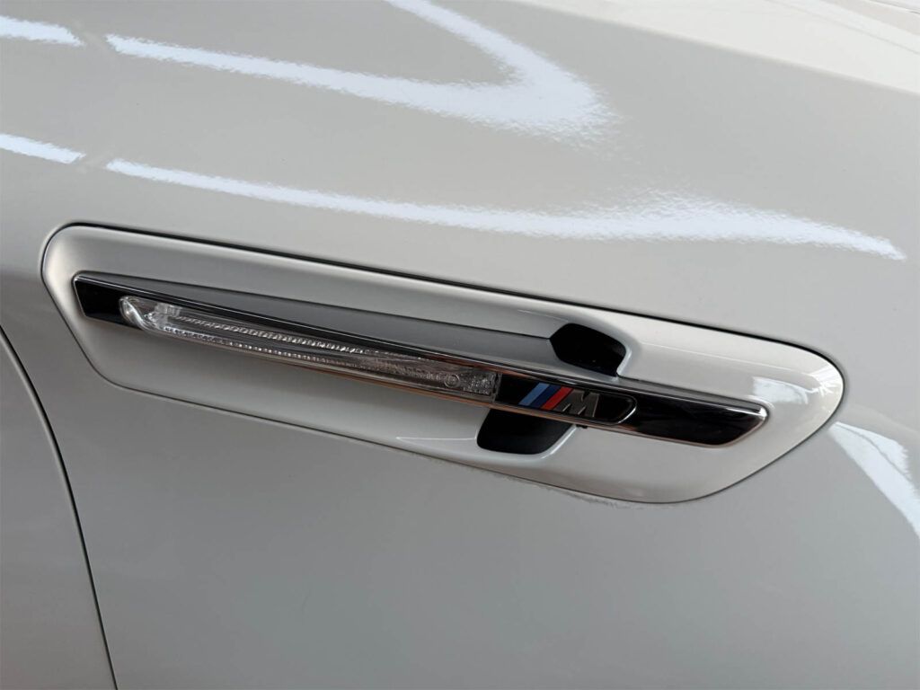 Detalle insignia M del BMW X6 M segunda mano