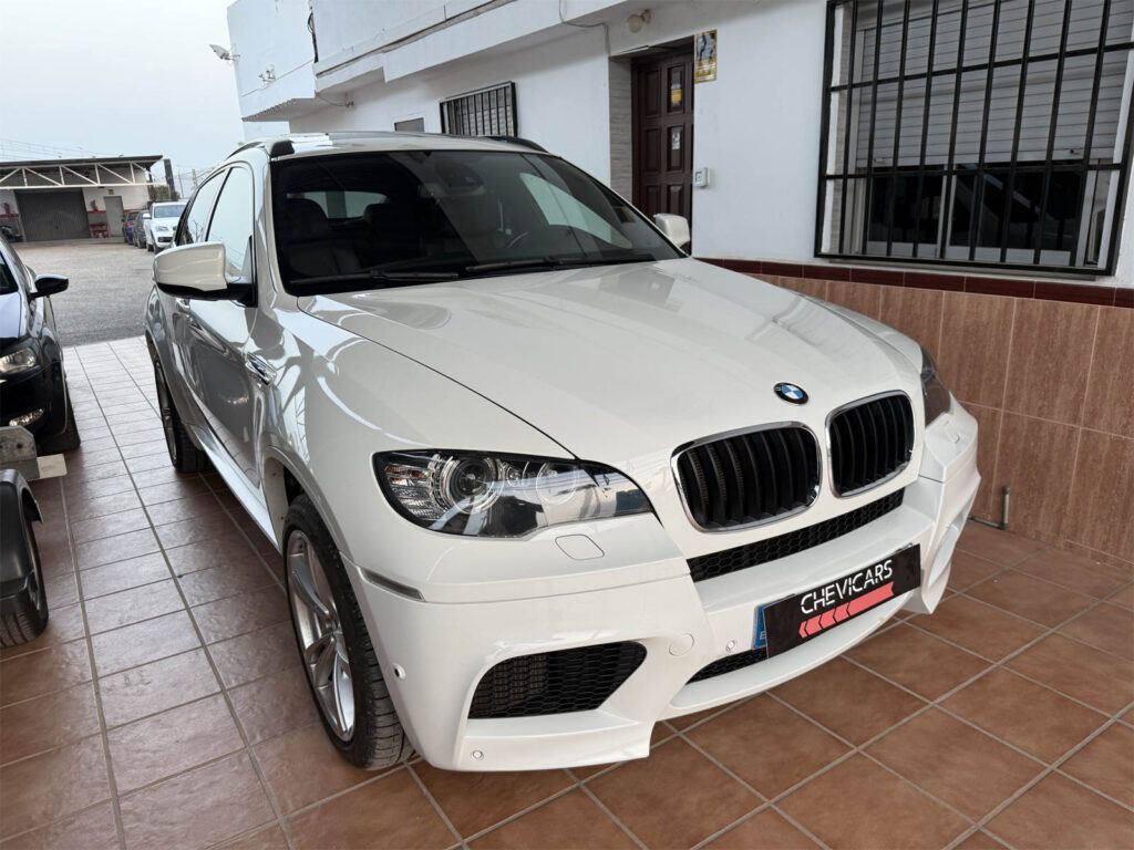 BMW X6 M segunda mano lateral izquierdo en Chevicars
