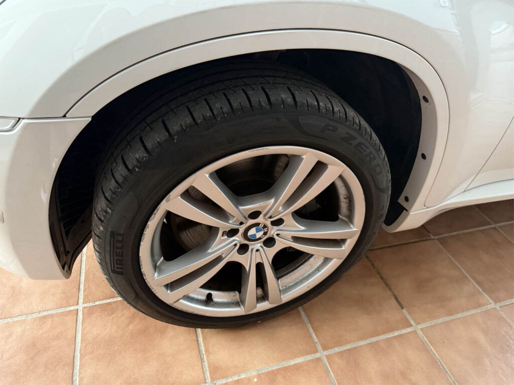 BMW X6 M segunda mano detalle de llanta